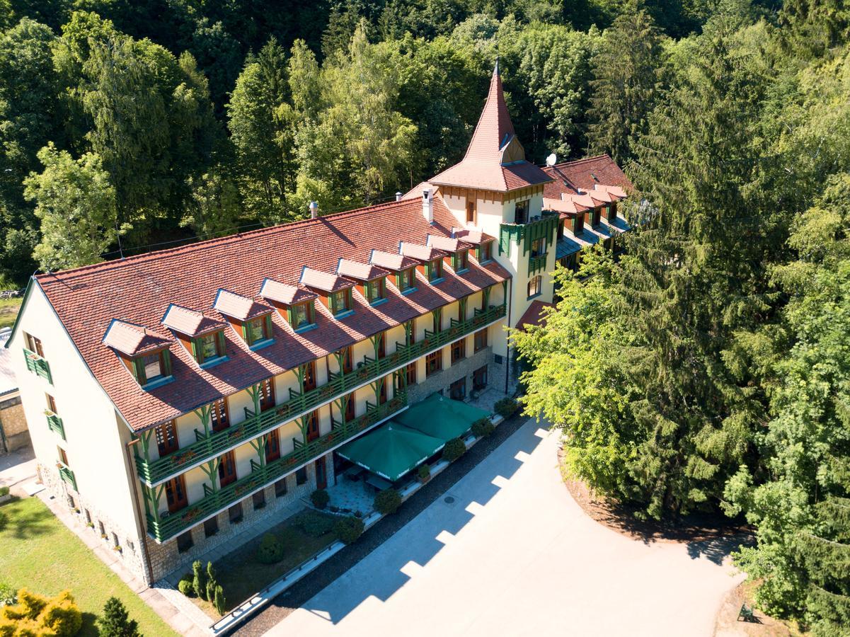 Bakony Hotel Баконьбель Экстерьер фото