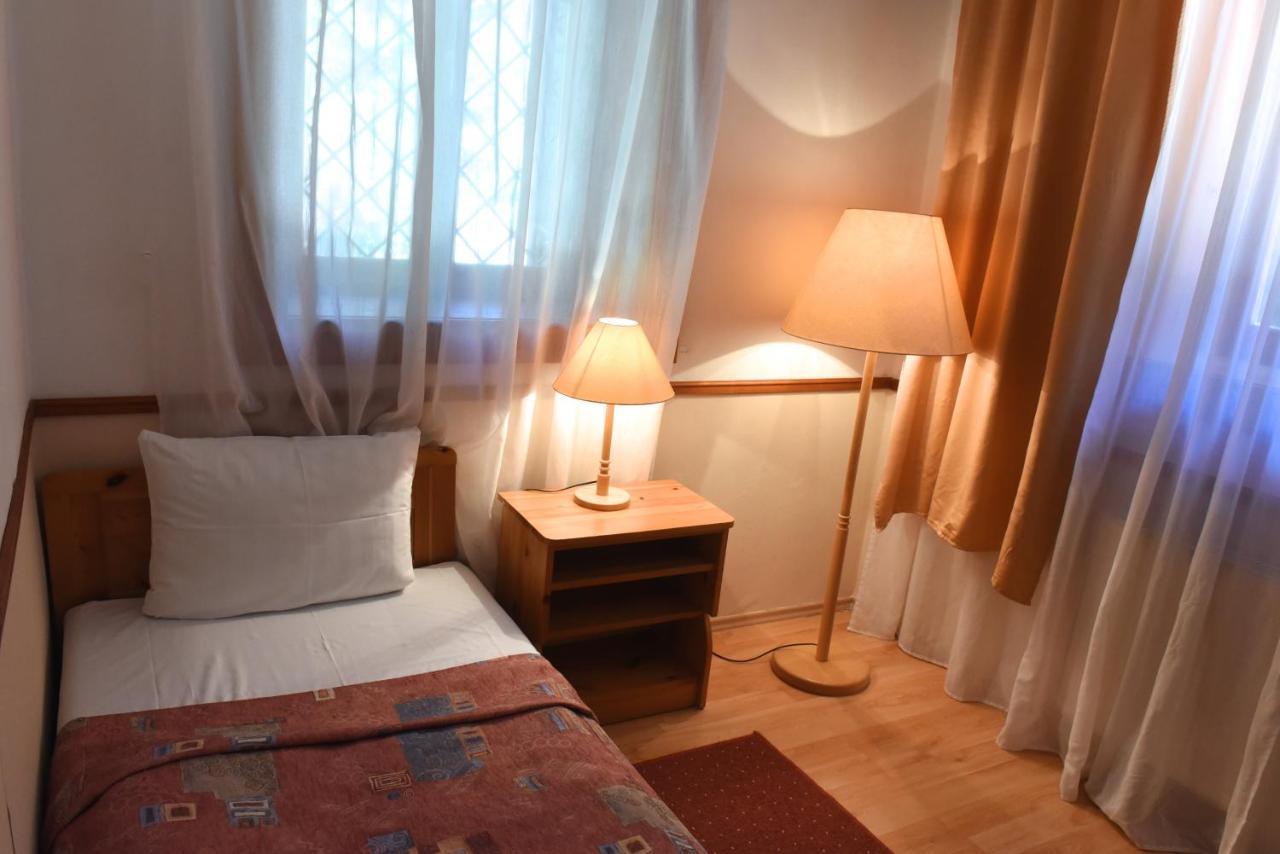 Bakony Hotel Баконьбель Экстерьер фото