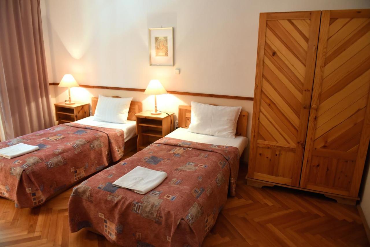 Bakony Hotel Баконьбель Экстерьер фото