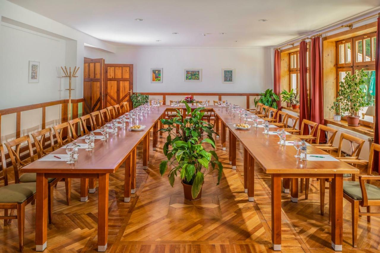 Bakony Hotel Баконьбель Экстерьер фото